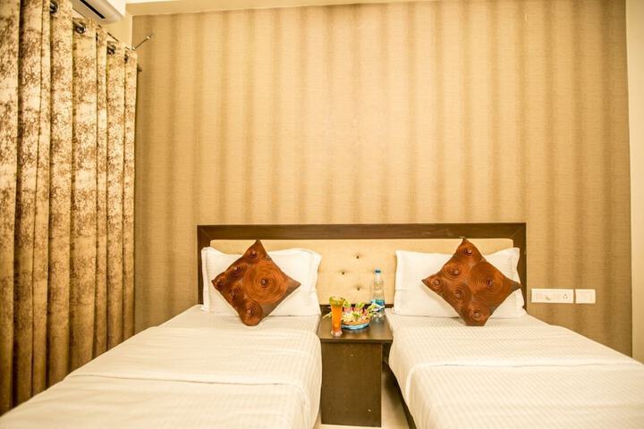 Room 2 of 6