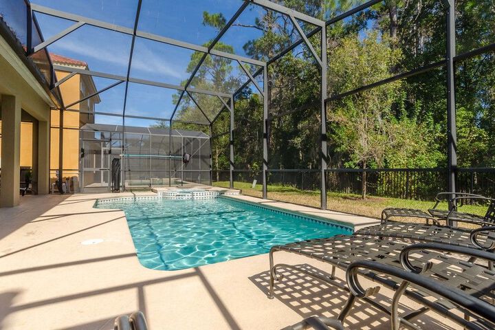 Pool 178 of 195