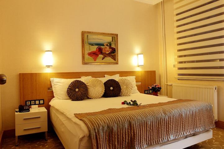 Room 6 of 46