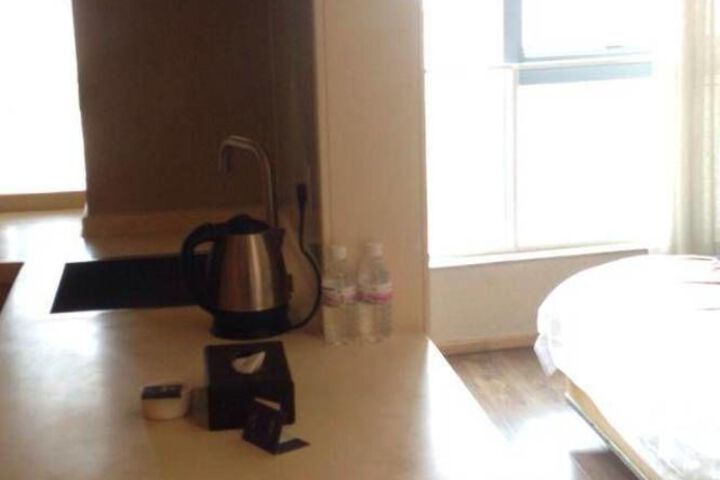 Room 95 of 166