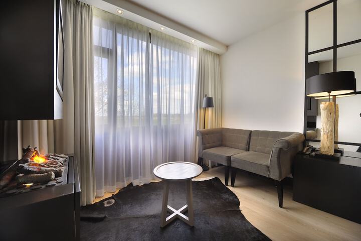 Room 29 of 74