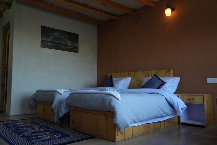 Room 7 of 10