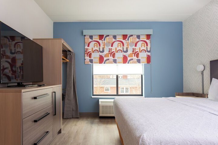 1 King Bed Studio Suite (2 of 13)