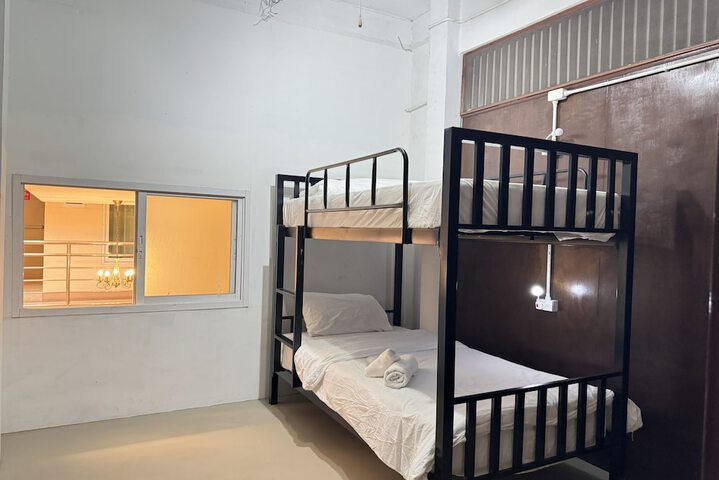 Room 62 of 95