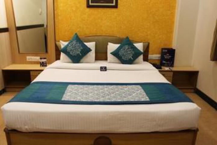 Room 4 of 26