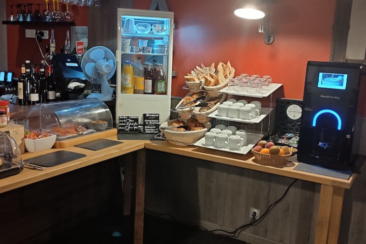 Breakfast/Coffee Service 18 of 28