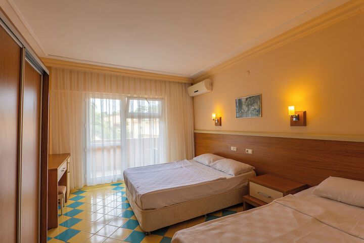 Room 34 of 209