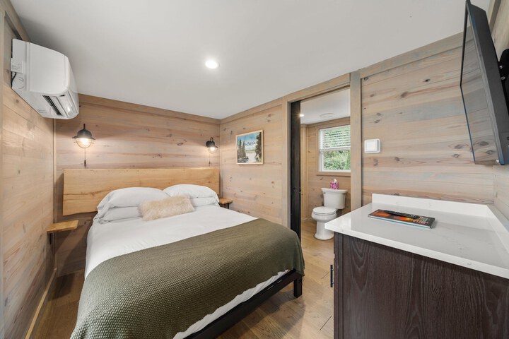 Room 40 of 180