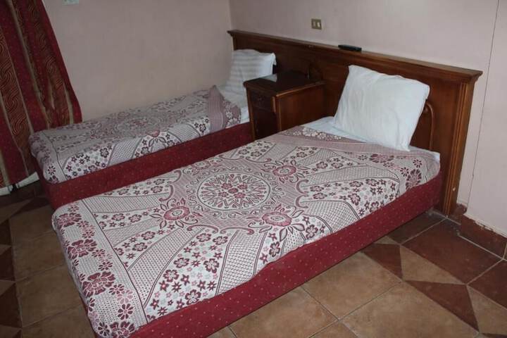 Room 12 of 71