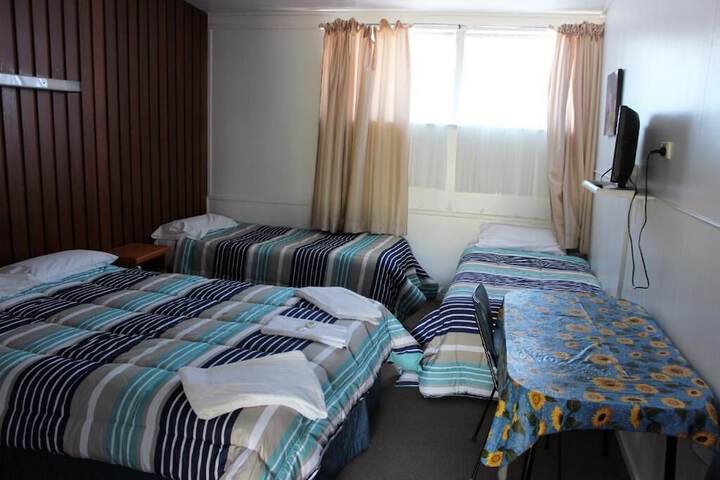 Room 4 of 29