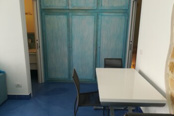 Room 38 of 60