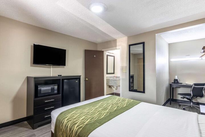 1 Double Bed (9 of 16)