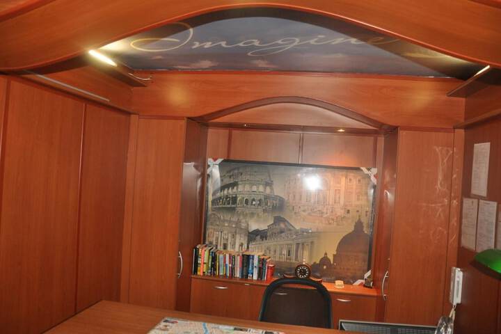 Entrance & Lobby