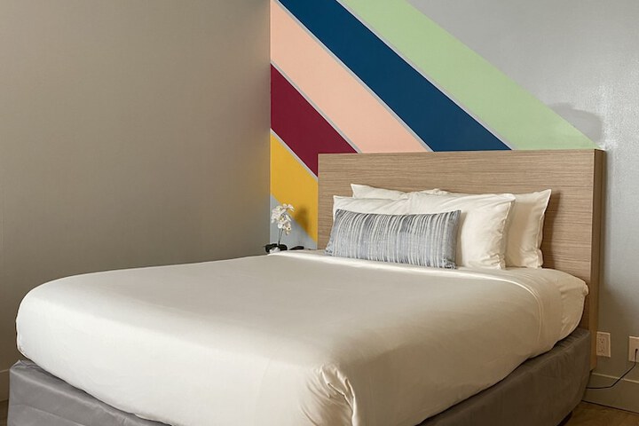 Room 20 of 118
