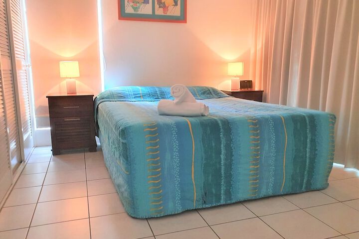 Room 4 of 68