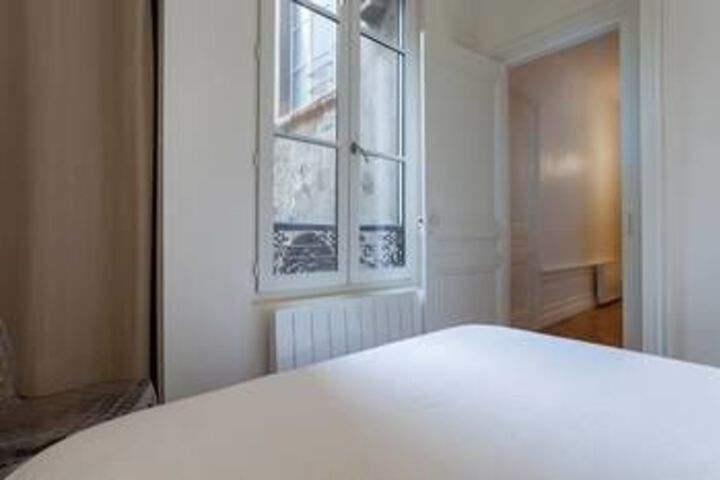 Room 7 of 26