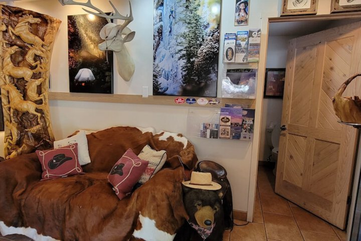 Hotel Interior 13 of 122