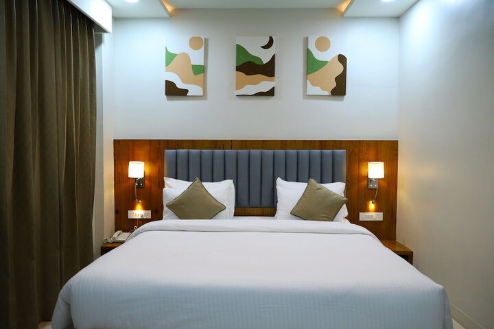 Room 10 of 27