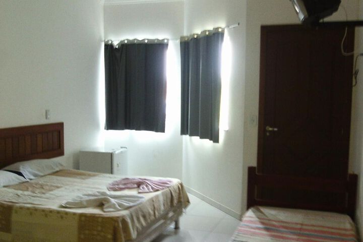 Room 5 of 38