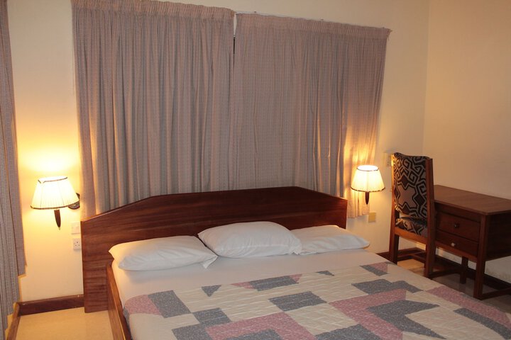 Room 9 of 70