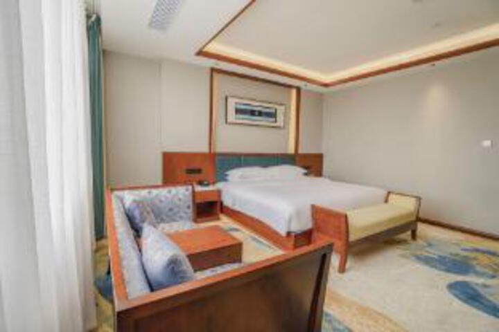 Room 21 of 23