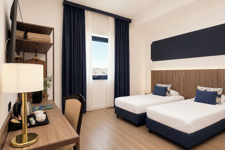 Room 48 of 115