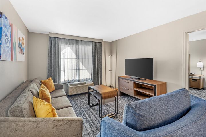 Room 21 of 40