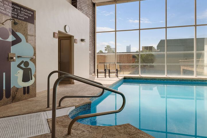 Hotel with Pool