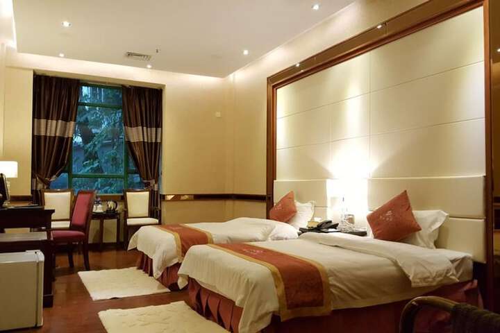 Room 3 of 29