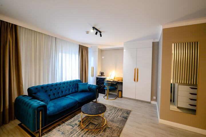 Room 27 of 70