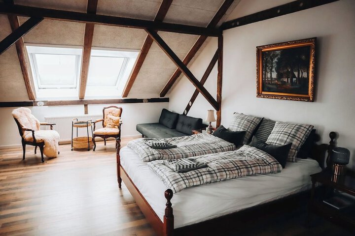 Room 11 of 78