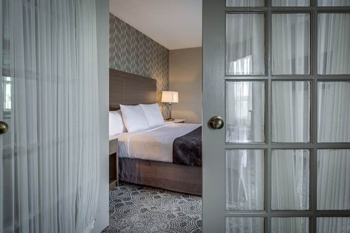 Room 11 of 60