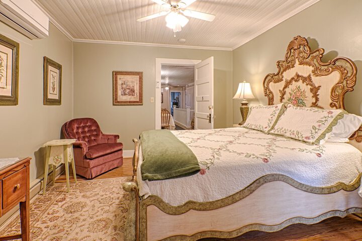 Room 6 of 39