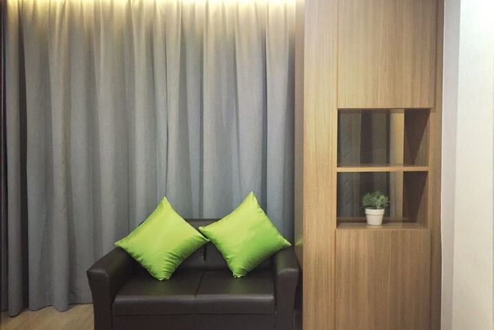 Room 6 of 36