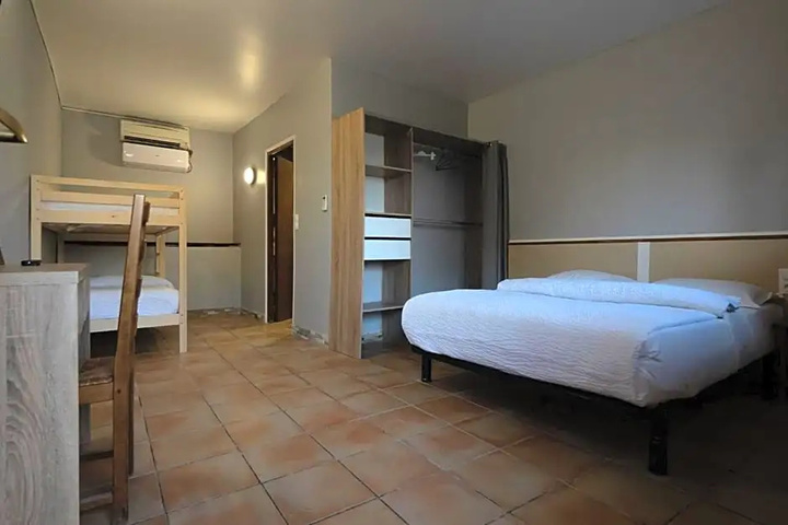 Room 5 of 19