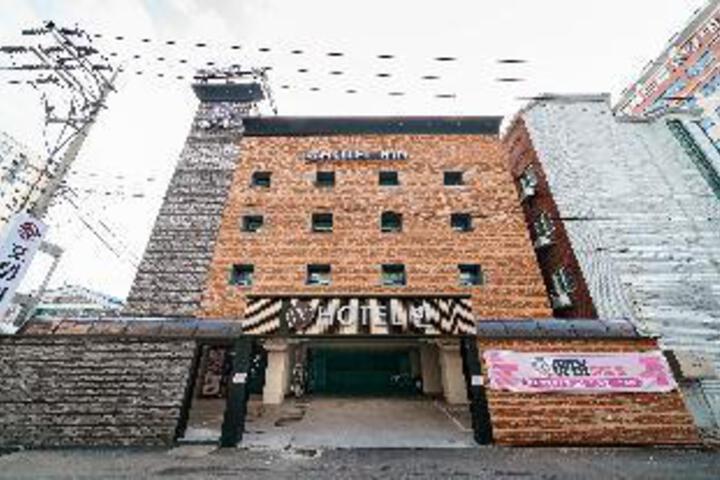 Hotel 17 of 23