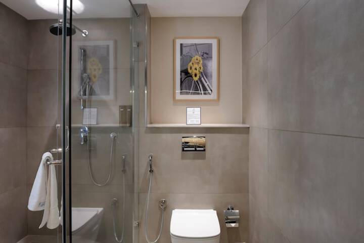 Room 20 of 24