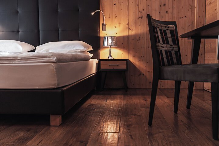 Room 55 of 147