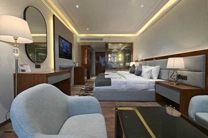 The Mirage a Luxury Boutique Hotel