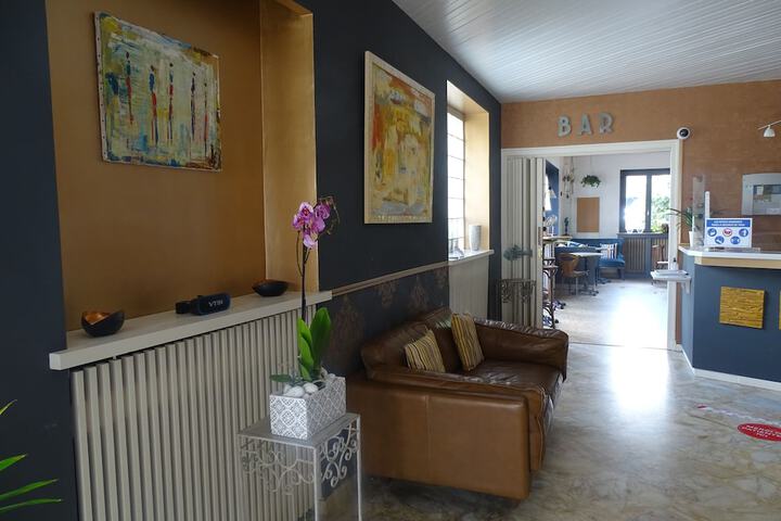 Hotel 2 of 76