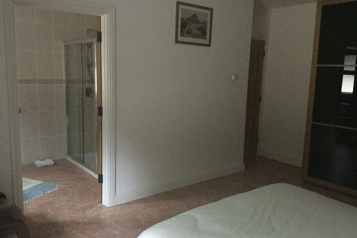 Room 3 of 12