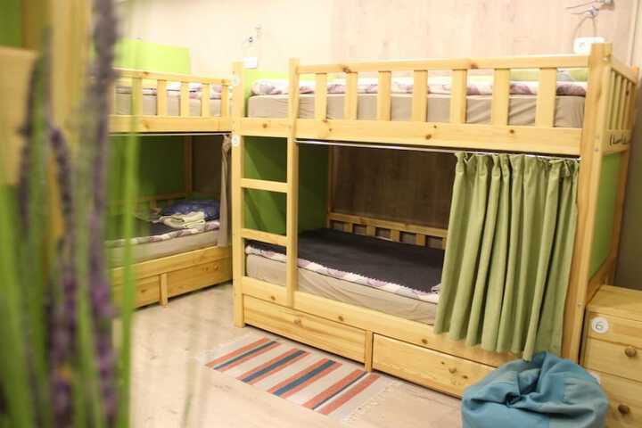 Room 10 of 20