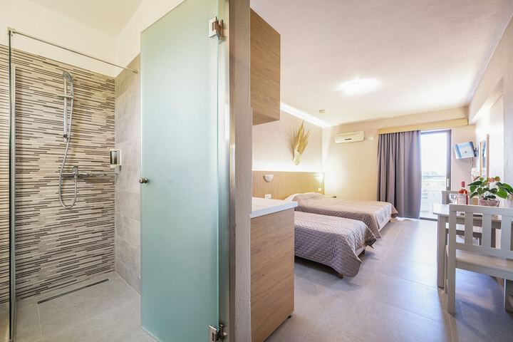 Room 21 of 70