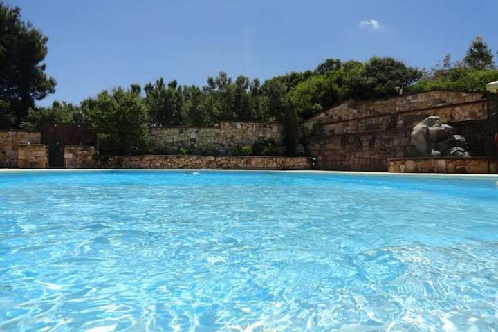 Pool 31 of 61
