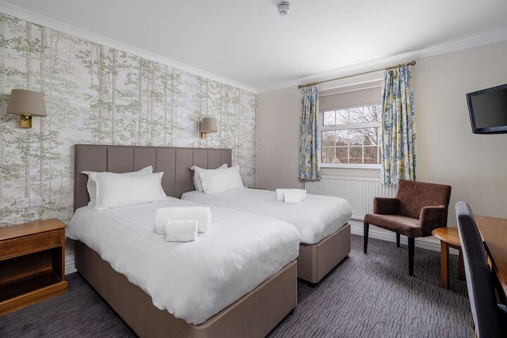 Room 10 of 36