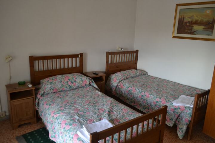 Room 7 of 17