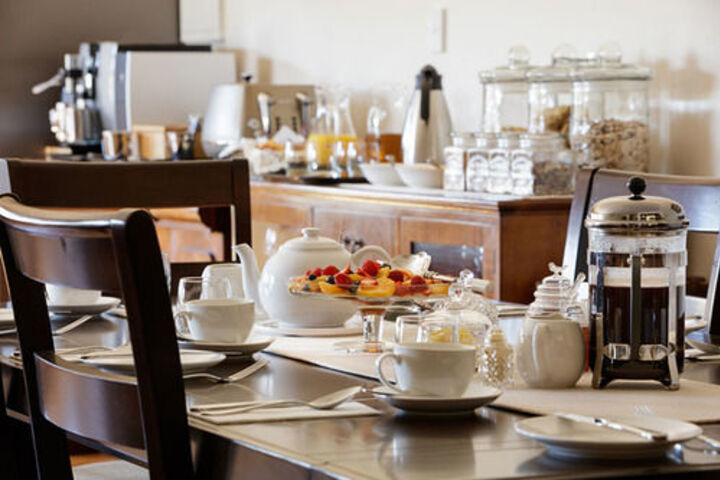 Breakfast/Coffee Service 20 of 38