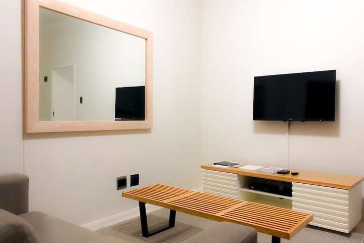 Room 33 of 51
