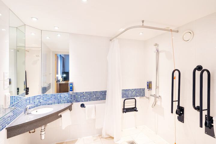 Room 44 of 81