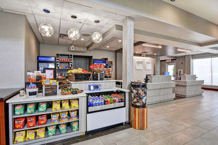 Snack bar